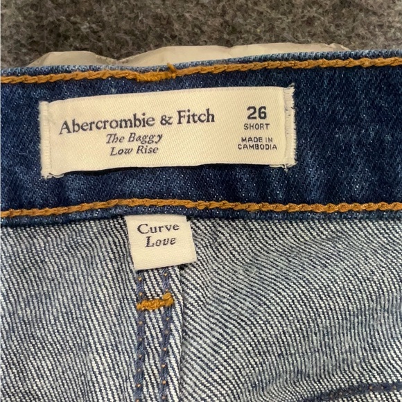 Abercrombie & Fitch The Baggy Low Rise Blue Jeans - Picture 6 of 6